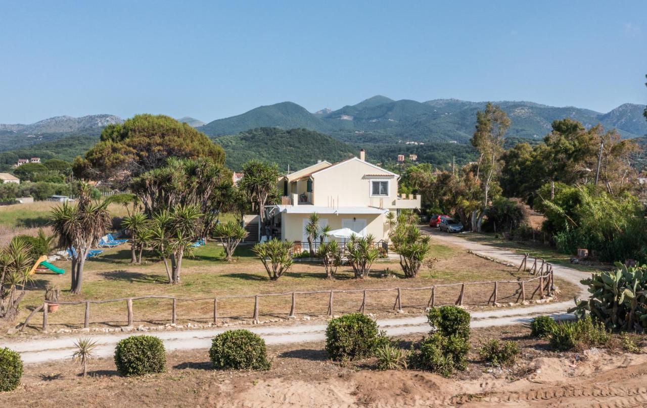 Lazaris Apartments Almiros Beach Exterior foto